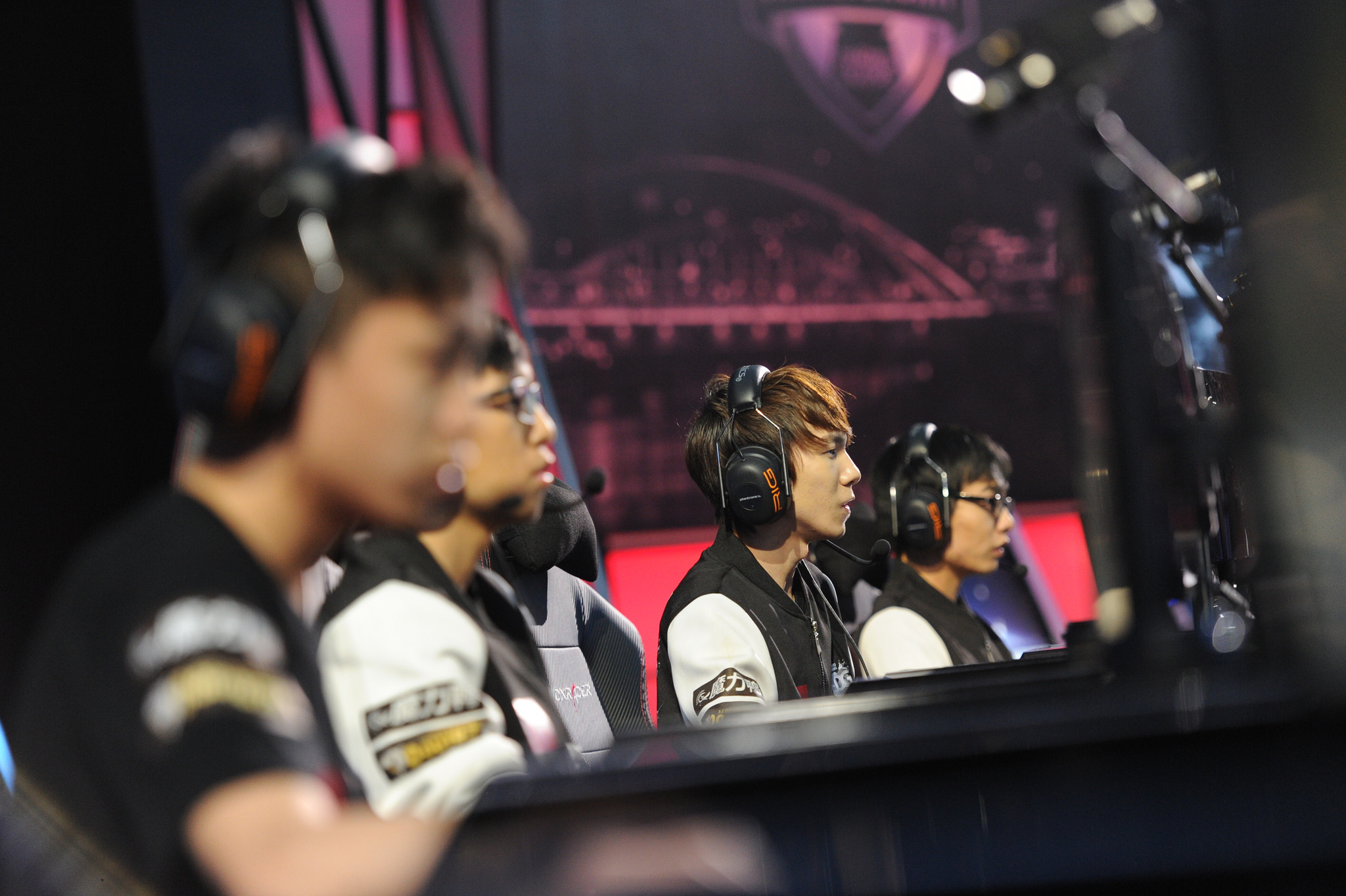 从S15LOL全球总决赛看版本趋势：中路影响力持续提升